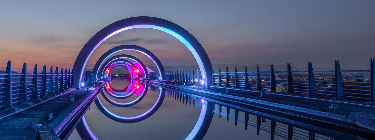 Falkirk wheel at night